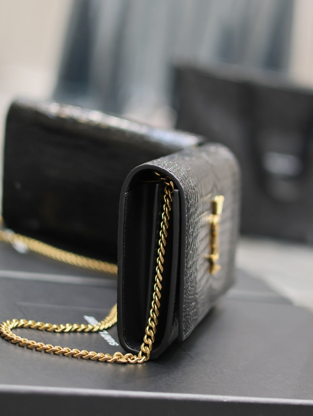 ysl-kate-croc-embossed-black-gold-hardware-23x14x3cm Crossbody