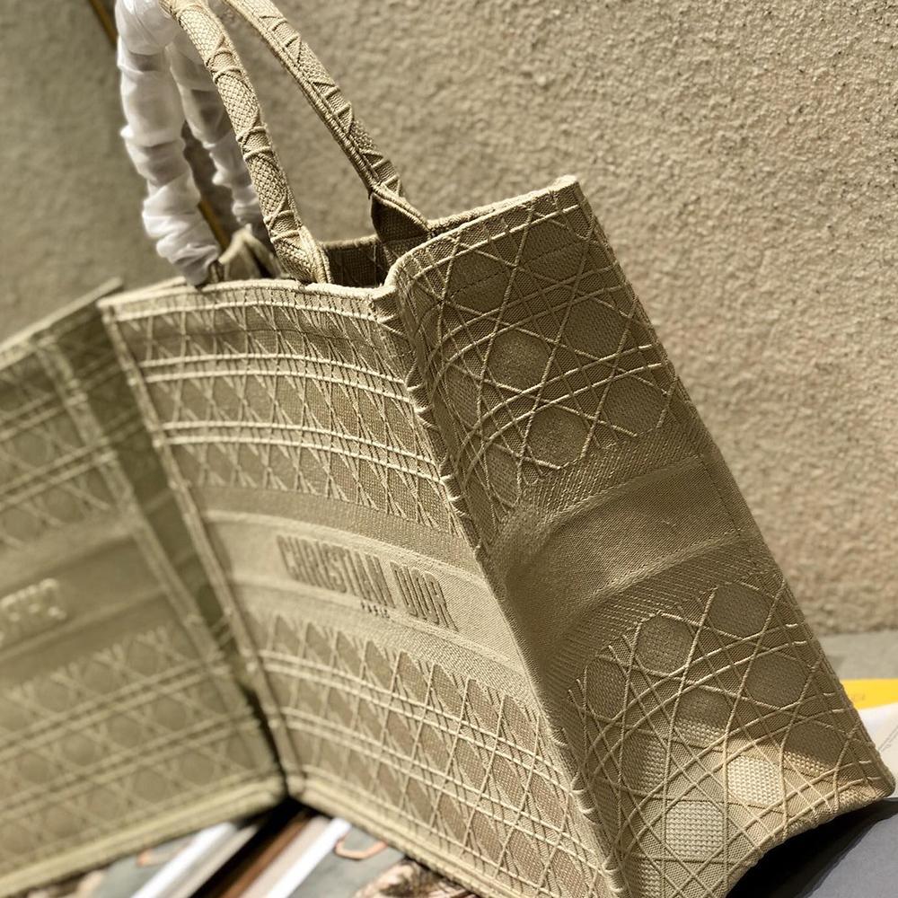 dior-book-tote-17 Tote