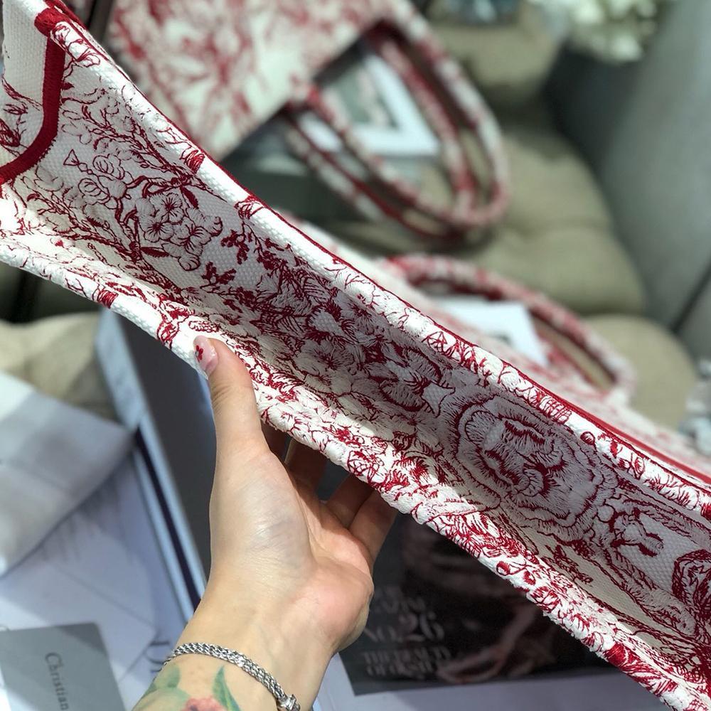 dior-book-tote-19 Tote
