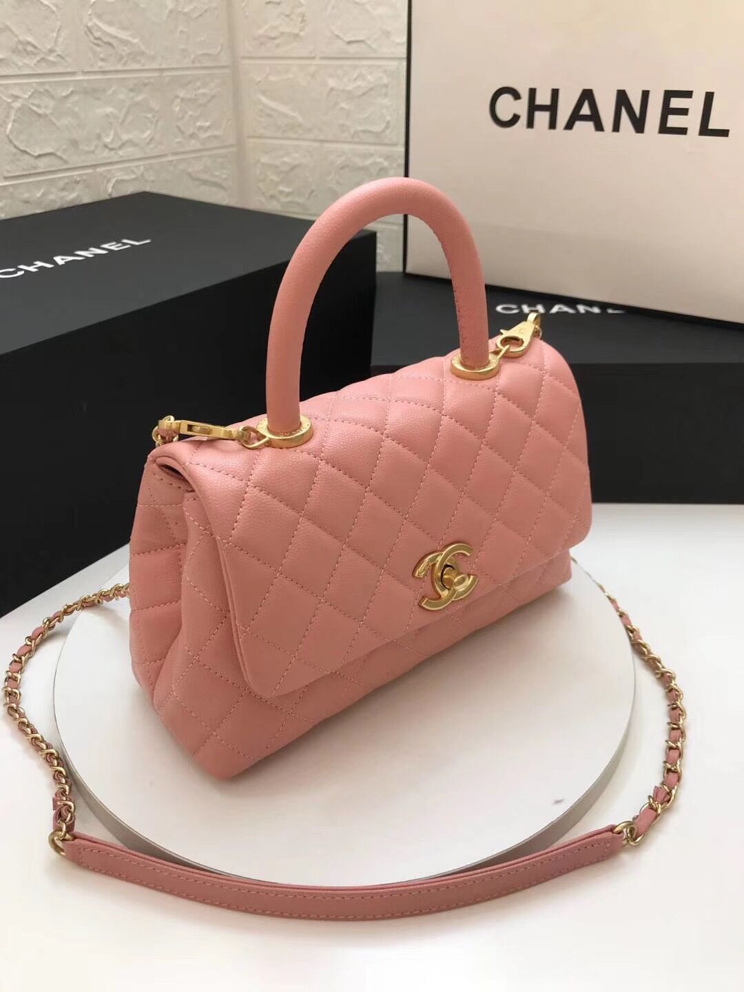 chanel-coco-handle-gold-caviar-pink-24-cm Handle