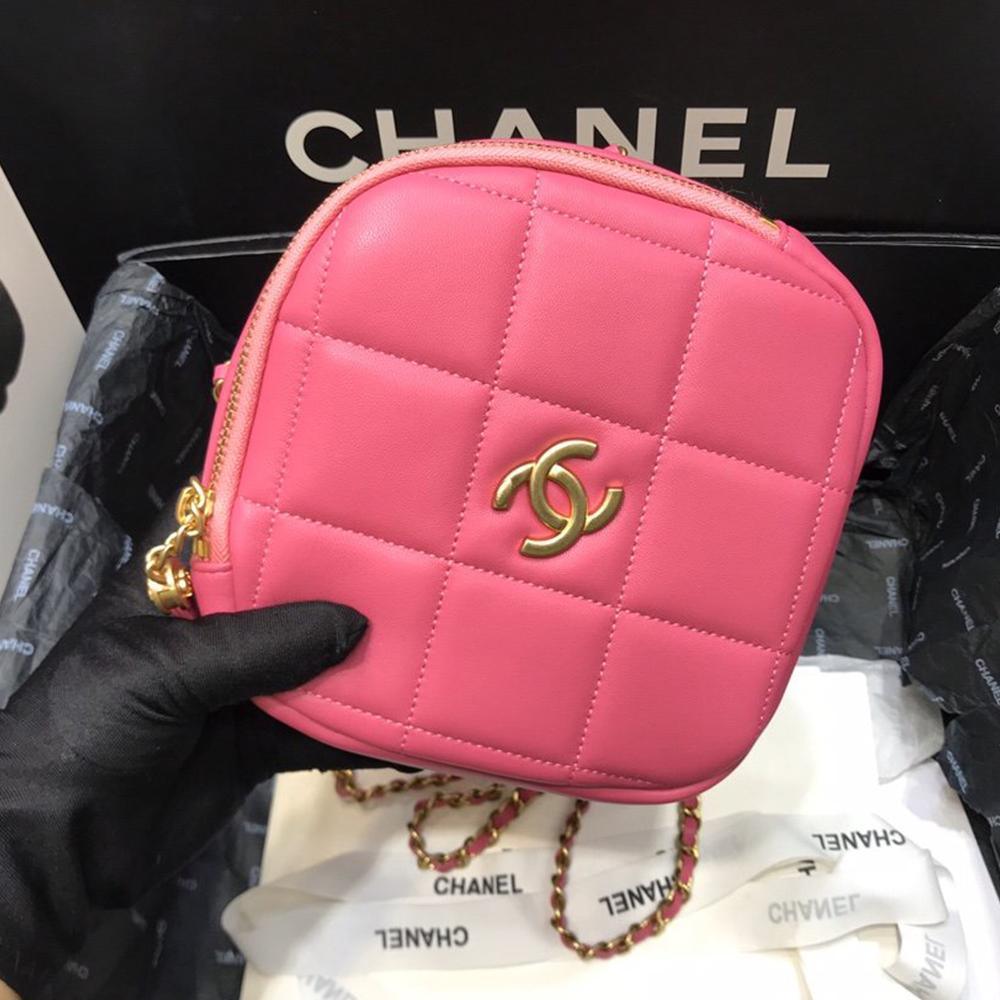 chanel-wallet-1 Crossbody