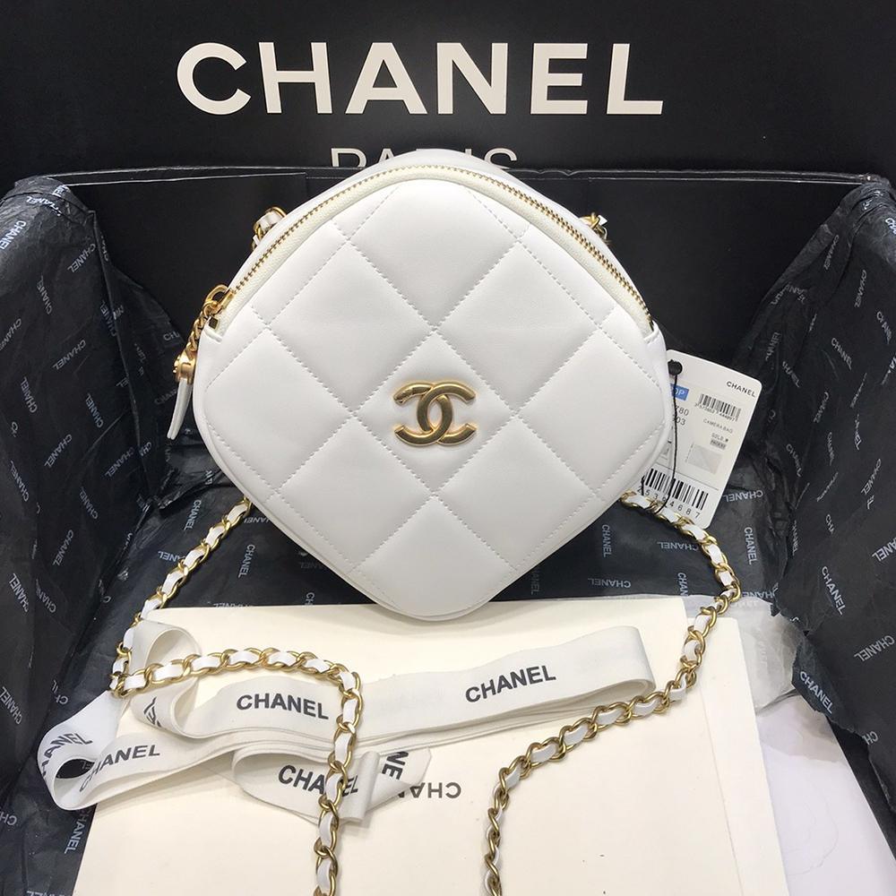 chanel-wallet-2 Crossbody