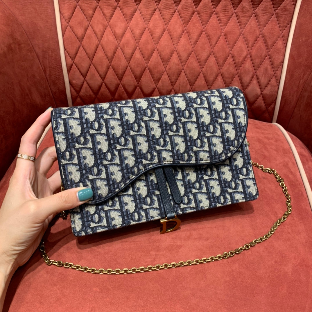 dior-saddle-pouch-blue-dior-oblique-jacquard-22-x-14-5-x-4-5-cm Crossbody