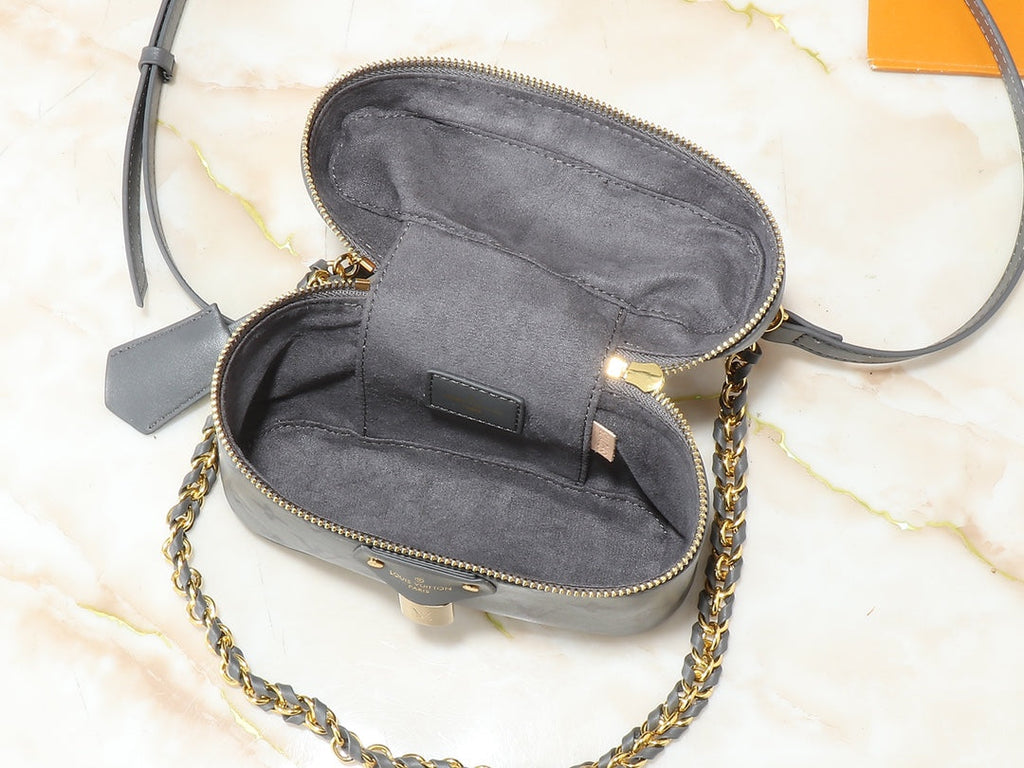 louis-vuitton-lv-vanity-chain-pouch-shoulder-bag-19-11-5-6-5cm Shoulder
