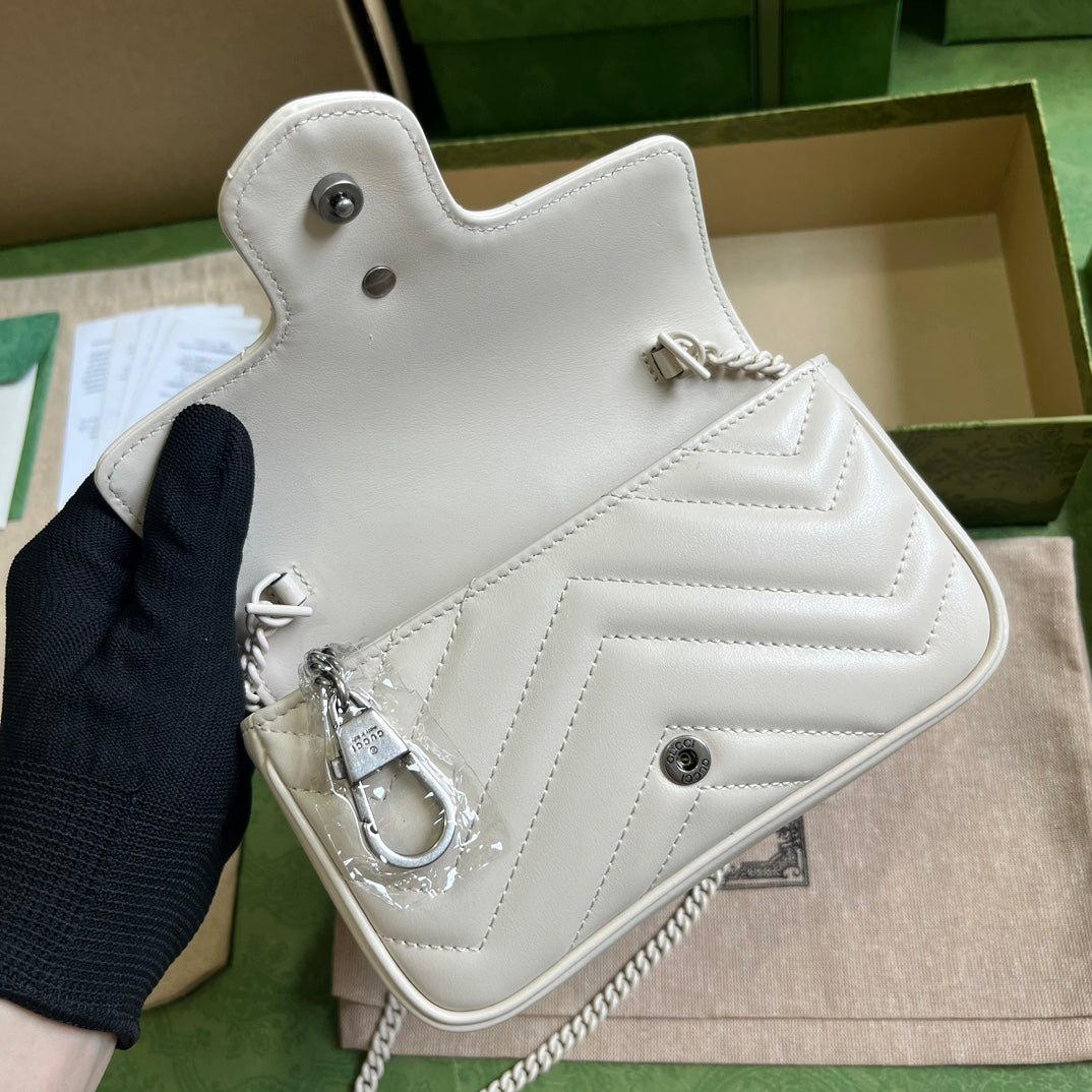 gucci-gg-marmont-belt-bag-in-white-476433-size-16-5x10x4-4-cm Crossbody