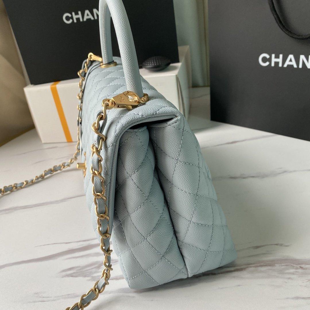 flap-bag-with-top-handle Handle