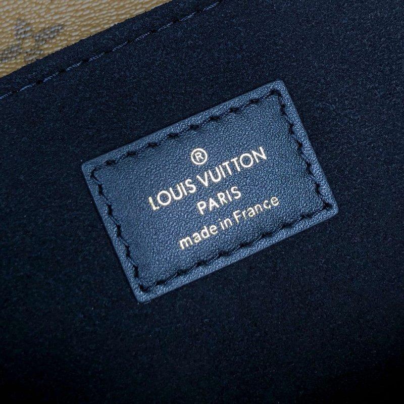 louis-vuitton-bag-14 Crossbody