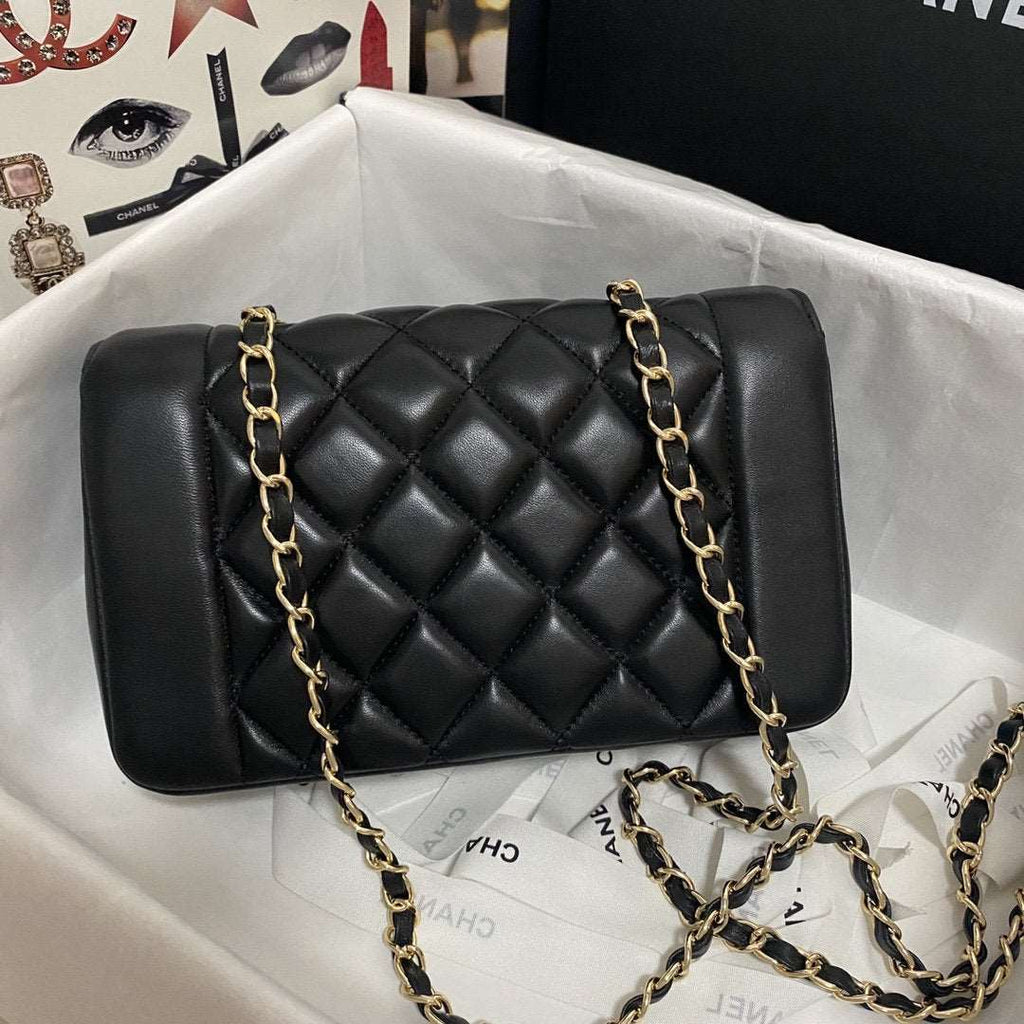 chanel-flap-bag-6 Crossbody