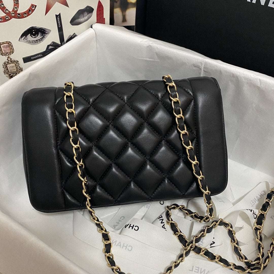 chanel-flap-bag-6 Crossbody
