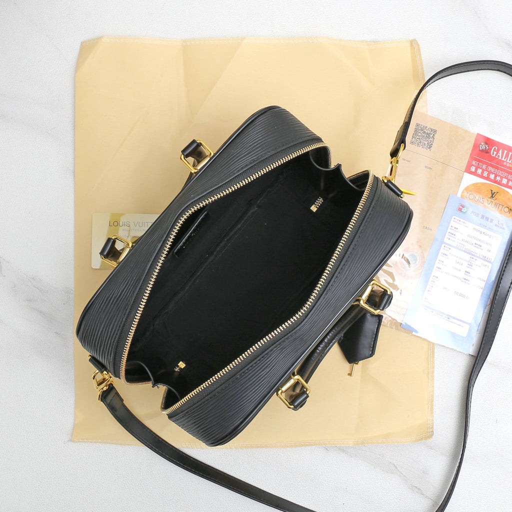 louis-vuitton-lv-trend-tote-bag-black-26x10x16cm Handle