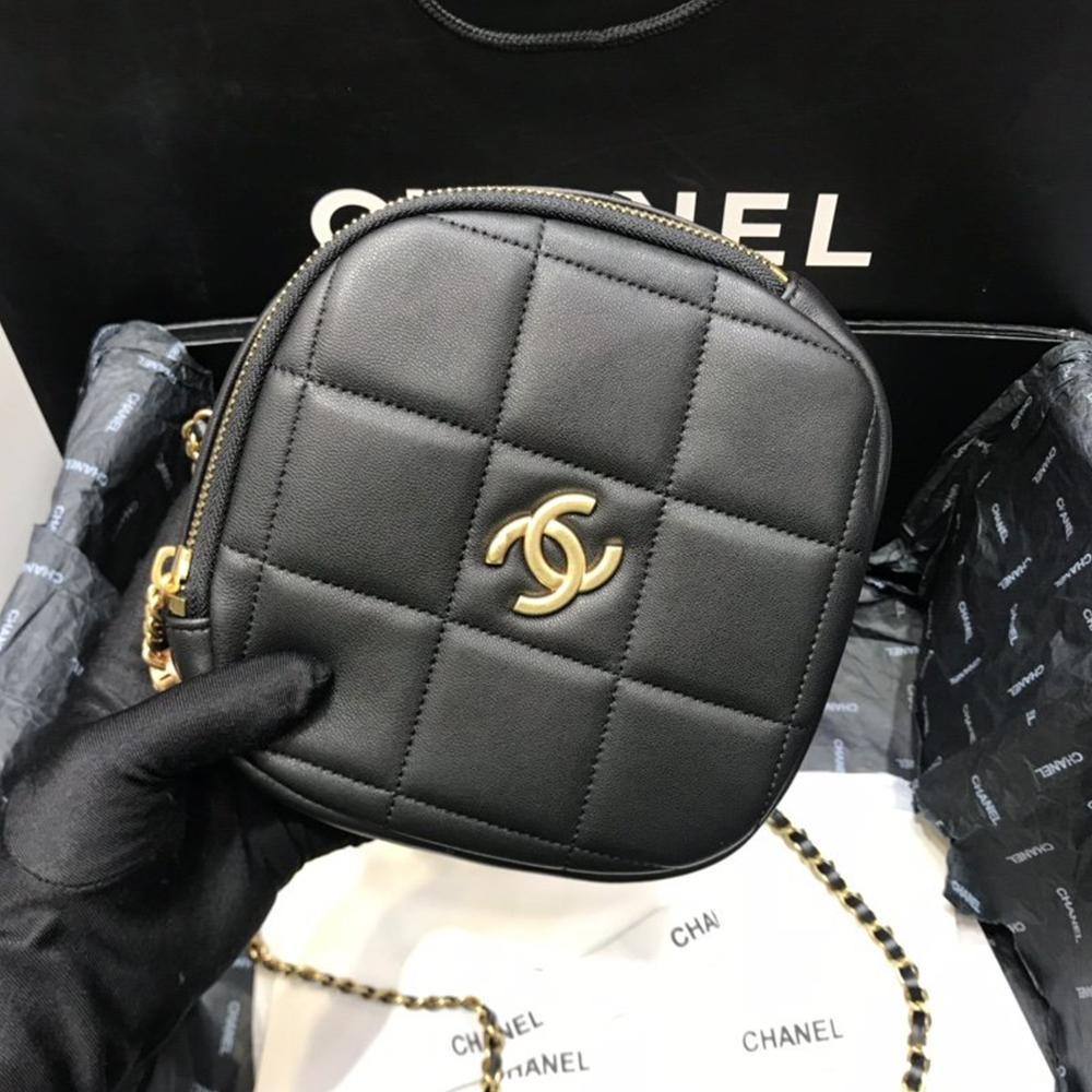 chanel-wallet Crossbody