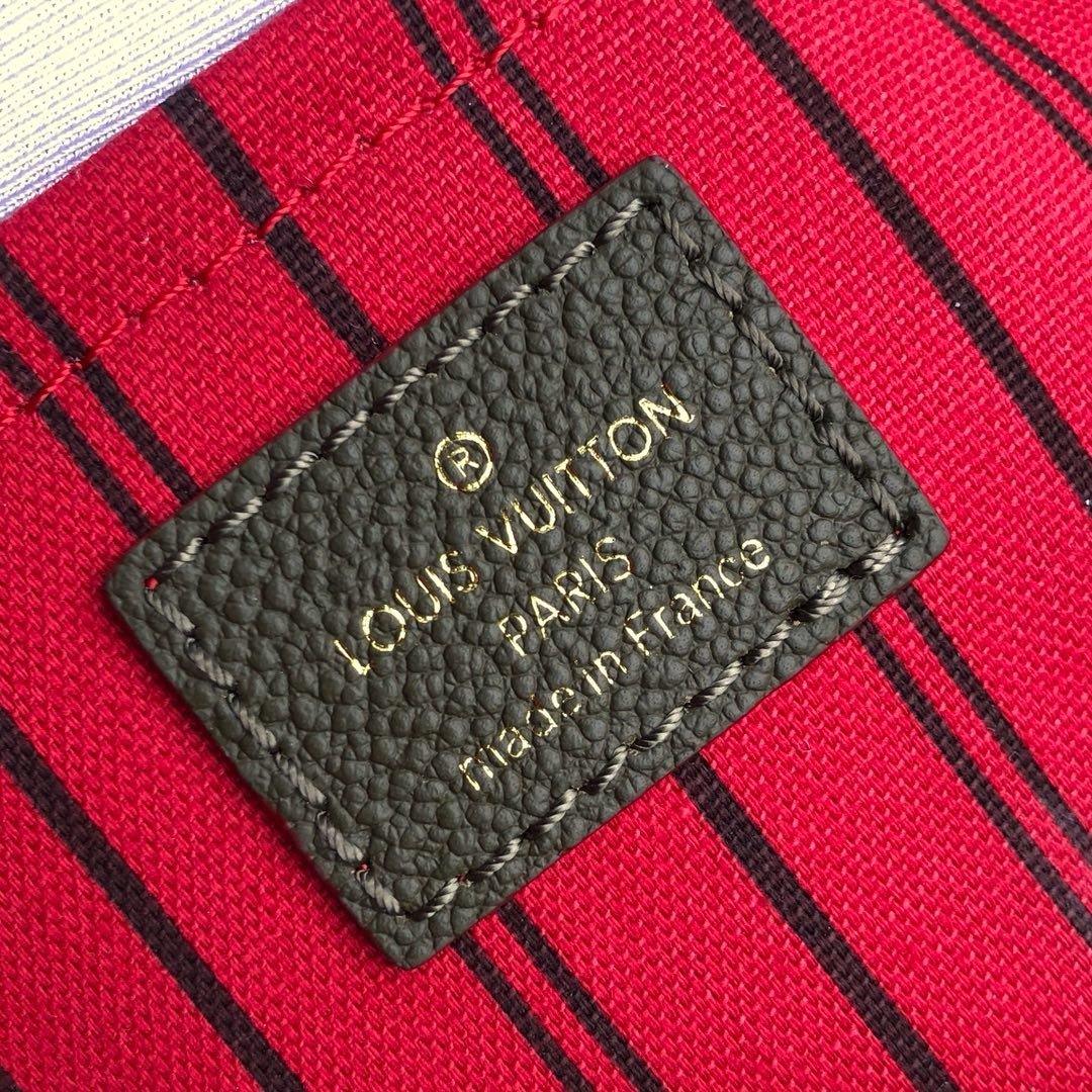 montaigne-mm-2 Crossbody