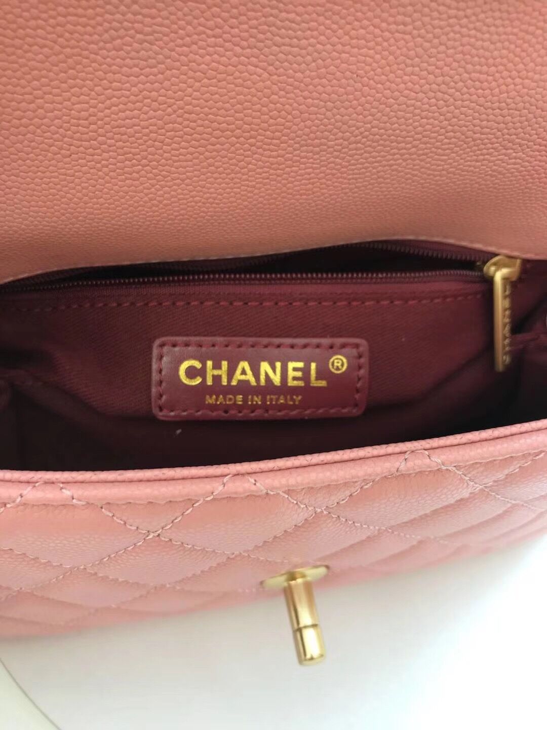 chanel-coco-handle-gold-caviar-pink-24-cm Handle