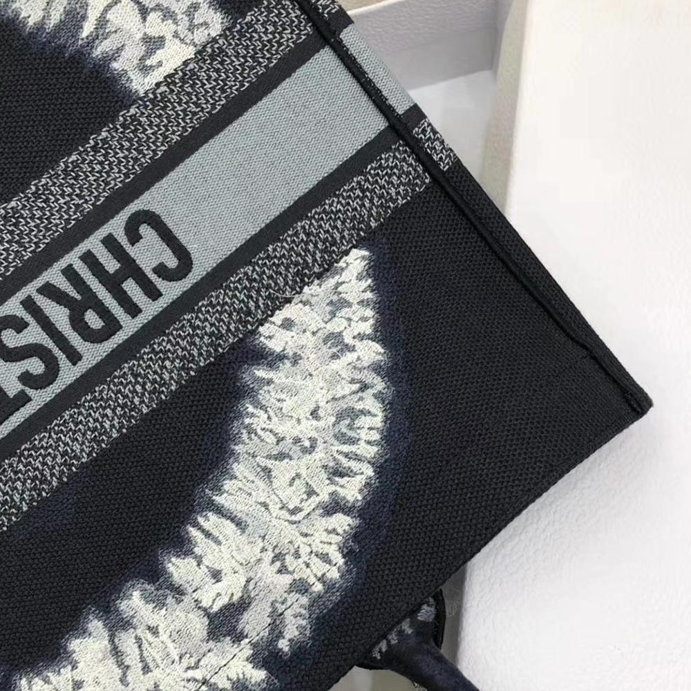dior-book-tote Tote