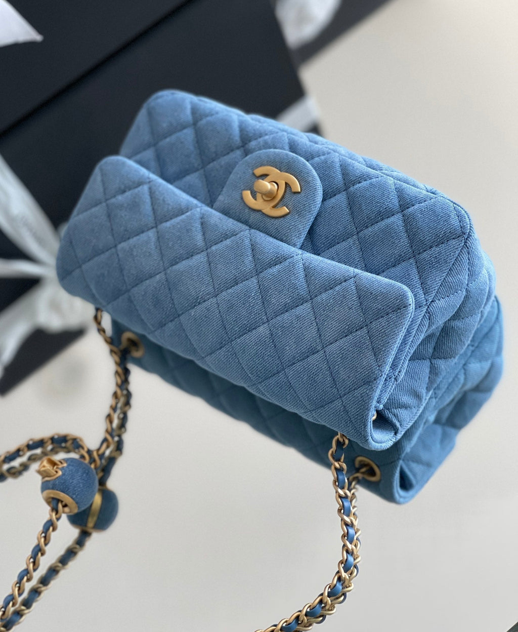 chanel-denim-flap-bag-20x13x7cm Crossbody