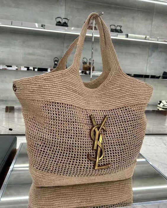 saint-laurent-ysl-raffia-icare-tote-bag Tote
