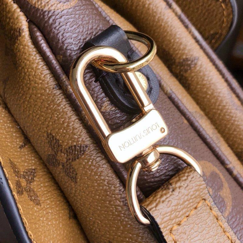 louis-vuitton-bag-14 Crossbody