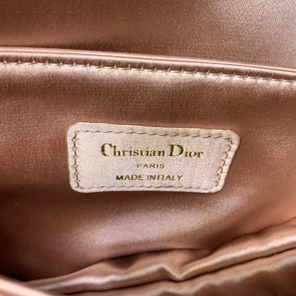 saddle-bag-8 Handle