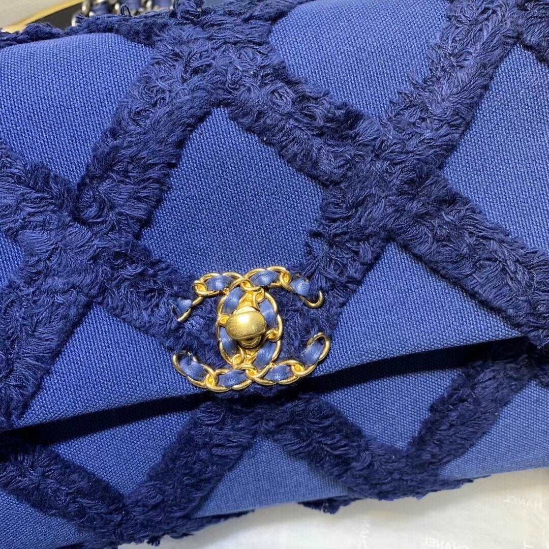 chanel-19-flap-bag-5 Crossbody