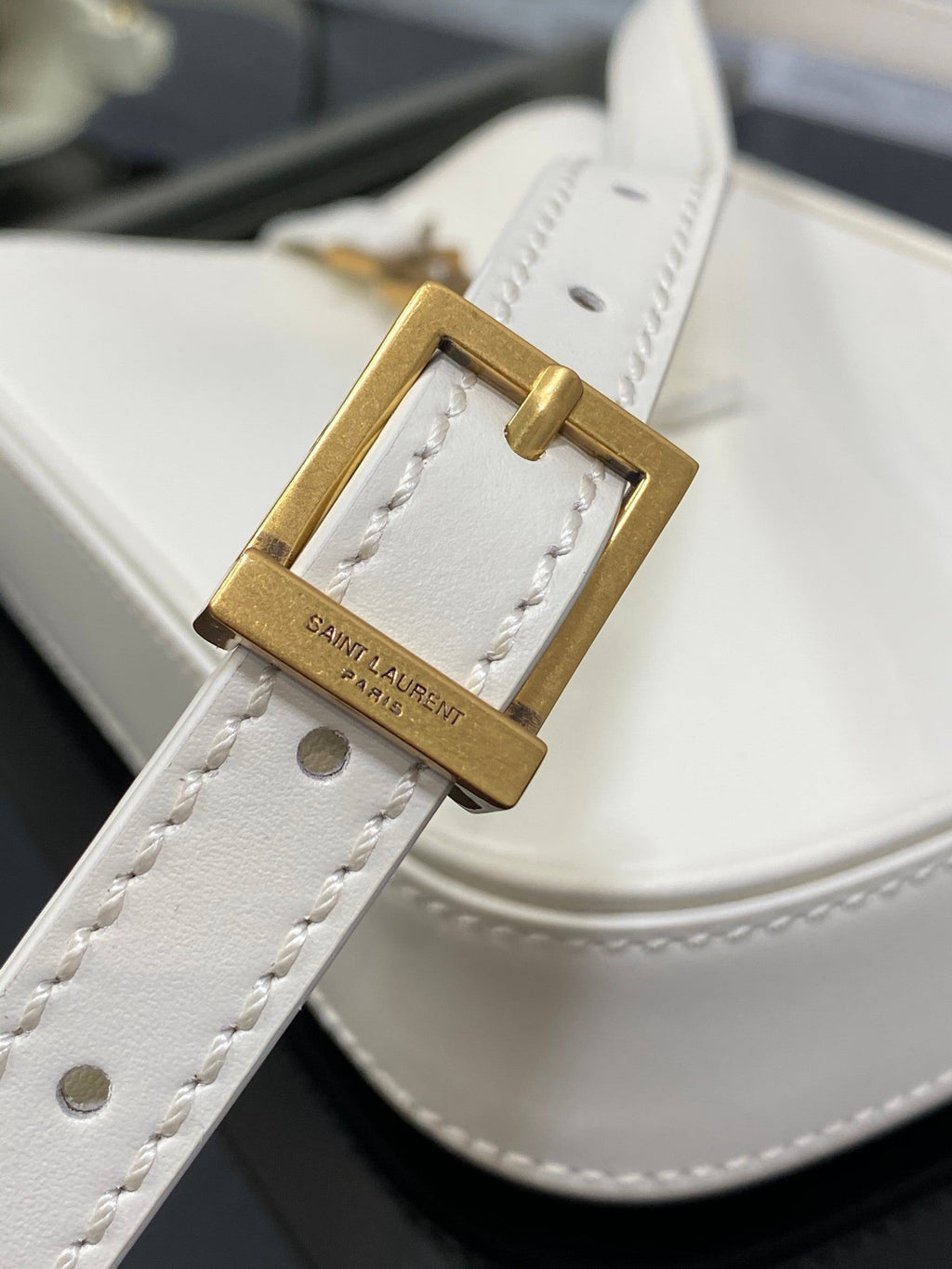 ysl-le-5-a-7-mini-white-bag-13x20x4cm Crossbody