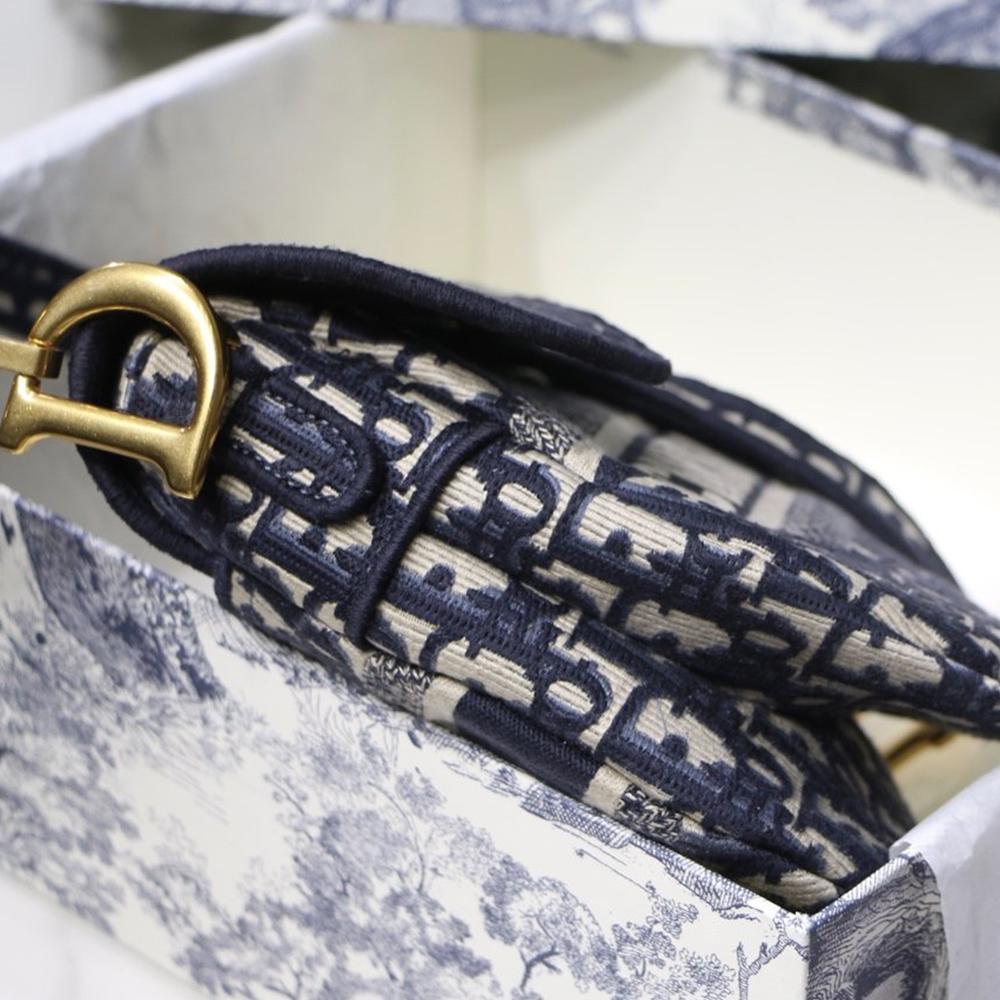 saddle-bag-1 Shoulder