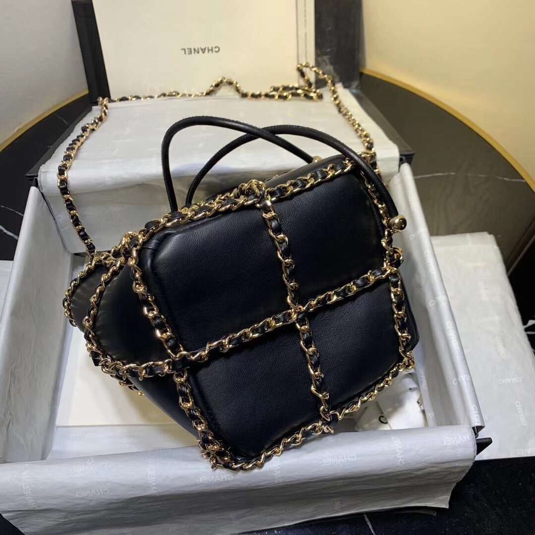 copy-chanel-bucket-chain-drawstring-bag-2021 Shoulder