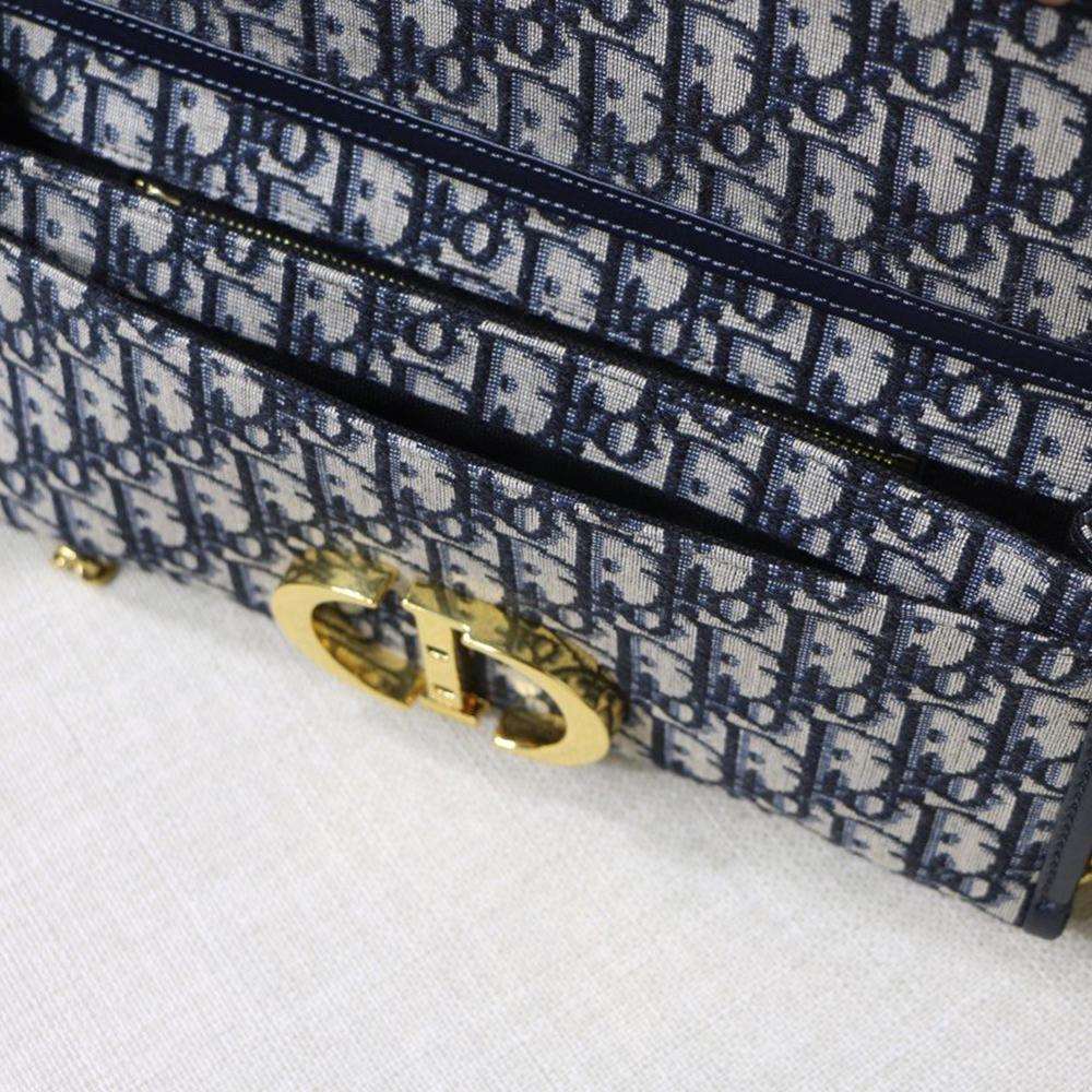 30-montaigne-pouch-6 Crossbody