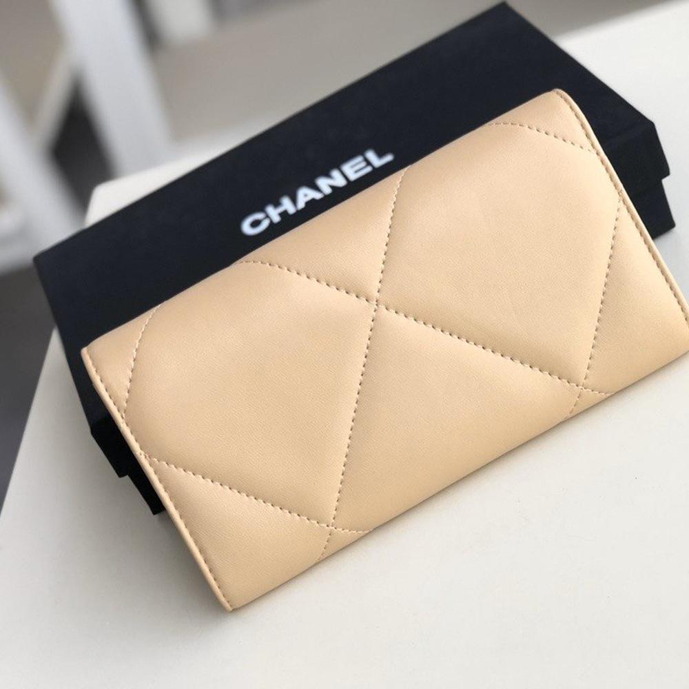 chanel-19-quilted-flap-wallet-long-goatskin-copy ohter