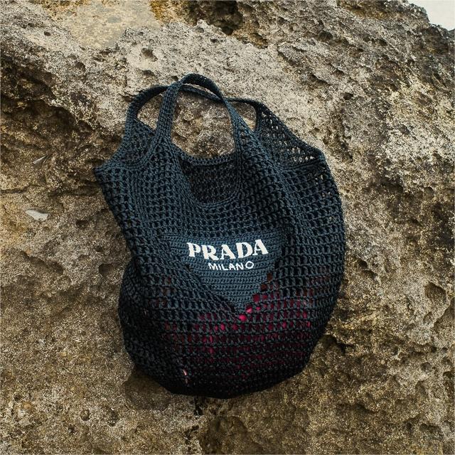 prada-raffia-tote-bag-black Tote