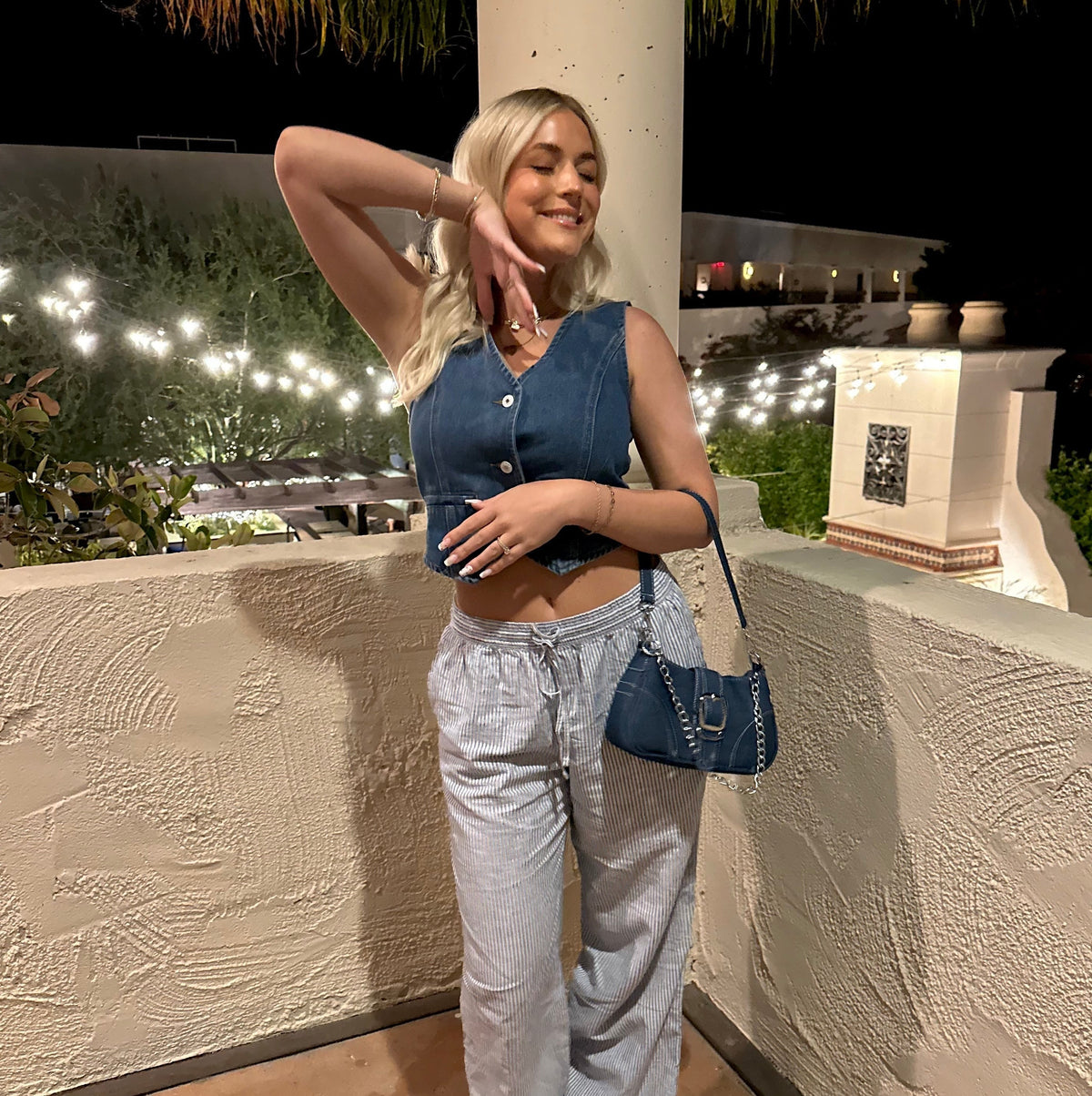 the-jean Shoulder