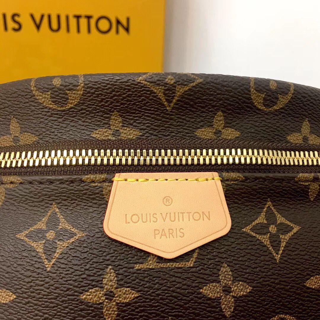 louis-vuitton-bumbag-monogram-canvas Handle