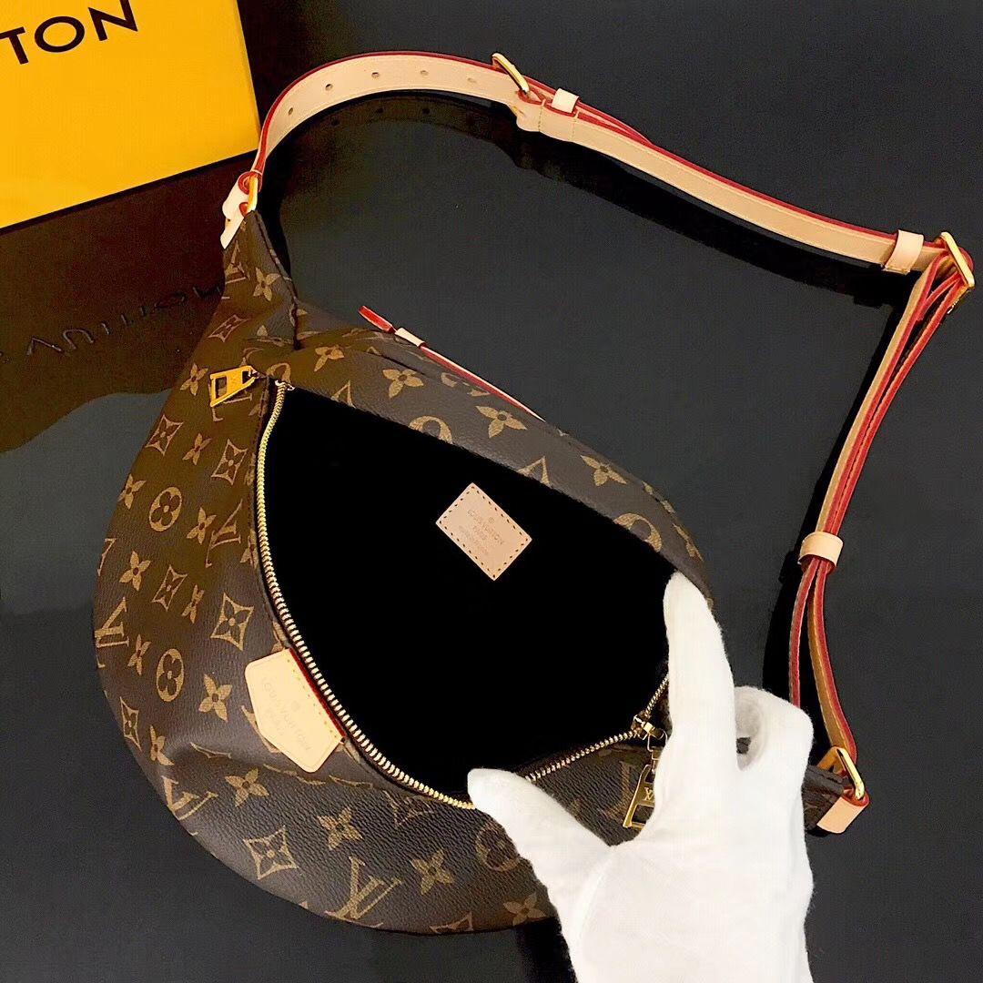 louis-vuitton-bumbag-monogram-canvas Handle