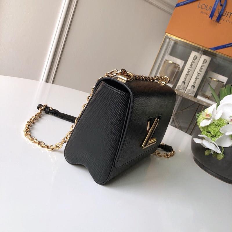 louis-vuitton-twist-belt-chain-wallet Crossbody