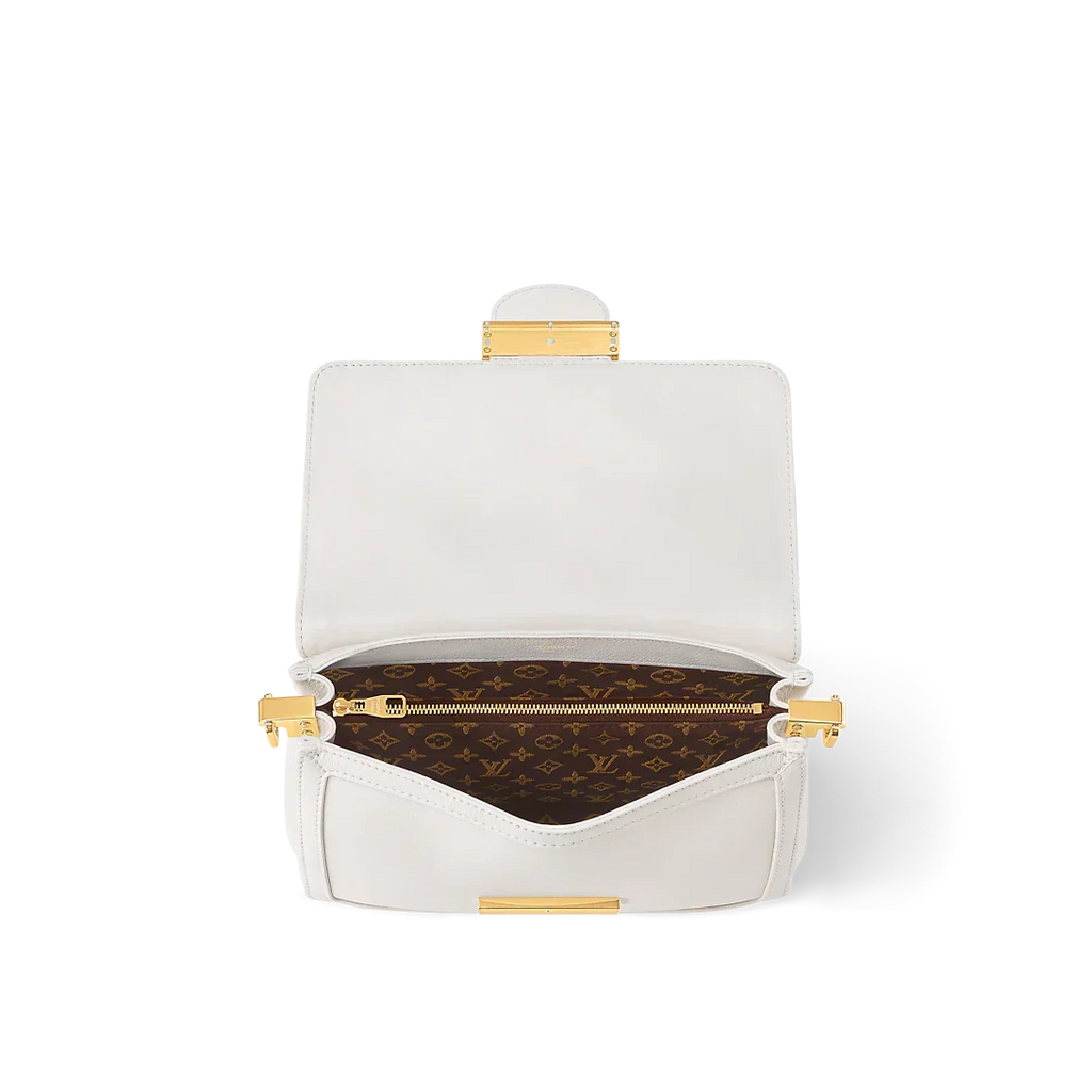 dauphine-soft-mm-2 Shoulder