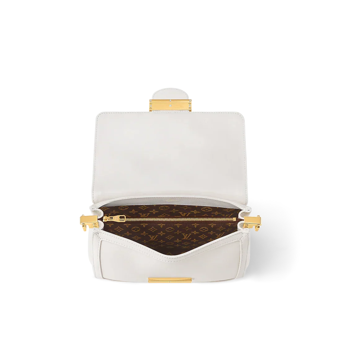 dauphine-soft-mm-2 Shoulder