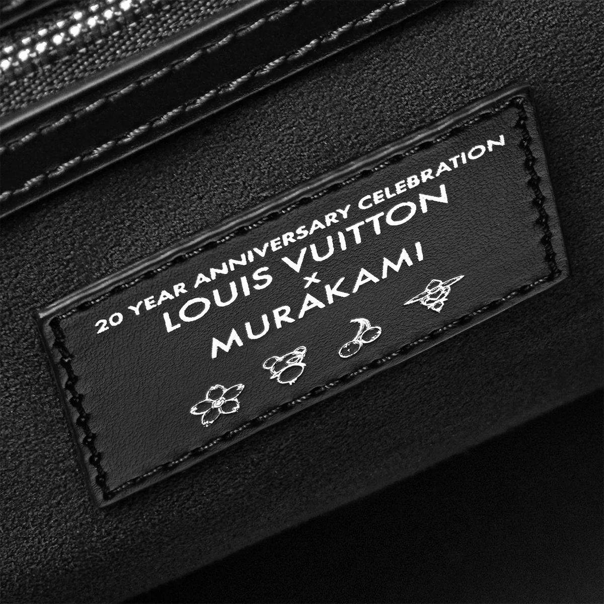 lv-x-tm-keepall-bandouliere-50 Handle