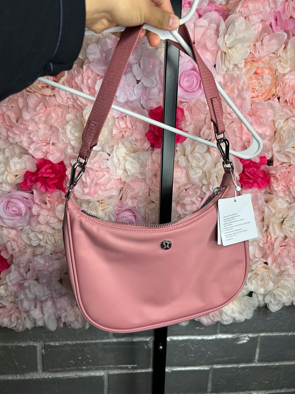 lululemon-city-essentials-small-shoulder-bag Shoulder